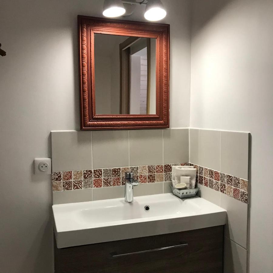 Chambres D'Hotes Et Gites Le Mas Mellou Orange  Exterior foto